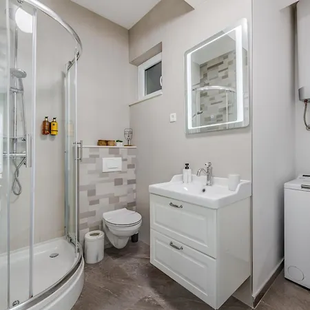 Finn Luxury Apartment